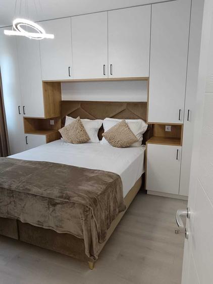 Apartament cu 2 camere semidecomandat, mobilat în Theodor Pallady