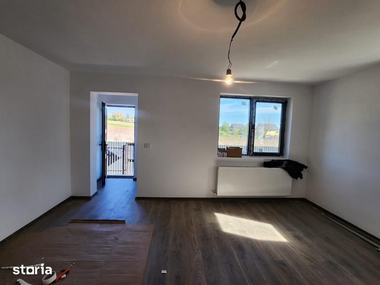 Casă cu 3 camere cu Teren 250 Mp în Mărgineni