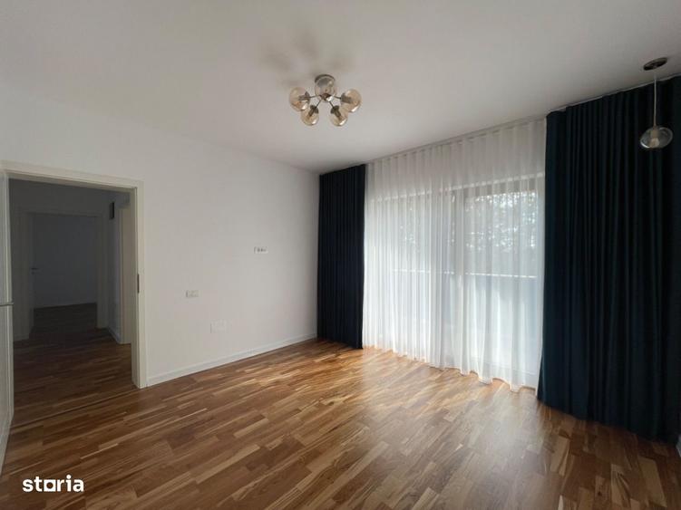 Casă cu 4 camere în Trivale