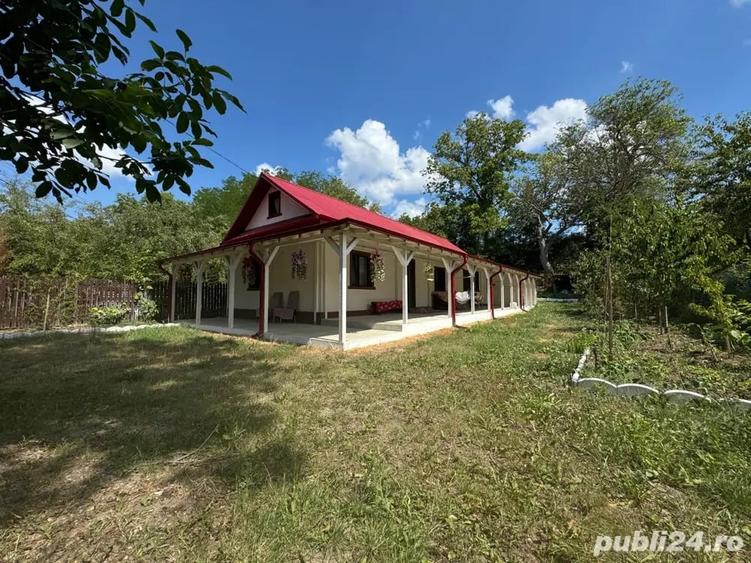 Casă cu Teren 661 Mp în Central