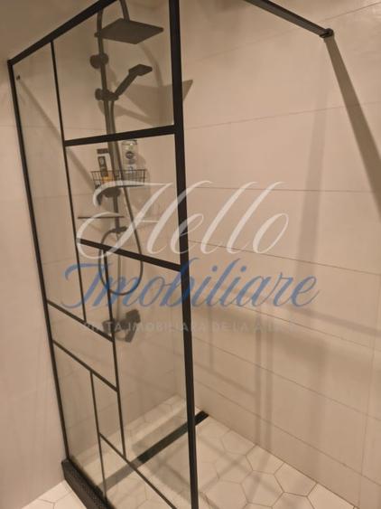 Apartament cu 2 camere semidecomandat, mobilat în Florești