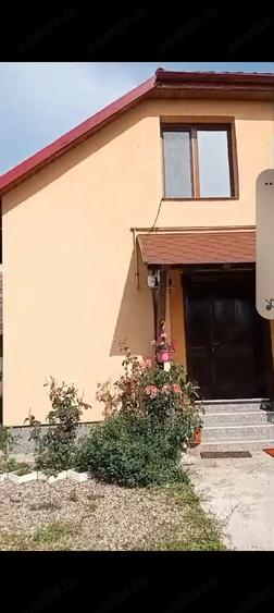 Casă cu Teren 1200 Mp în Central