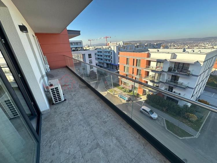 Apartament cu 2 camere semidecomandat, mobilat în Andrei Mureșanu