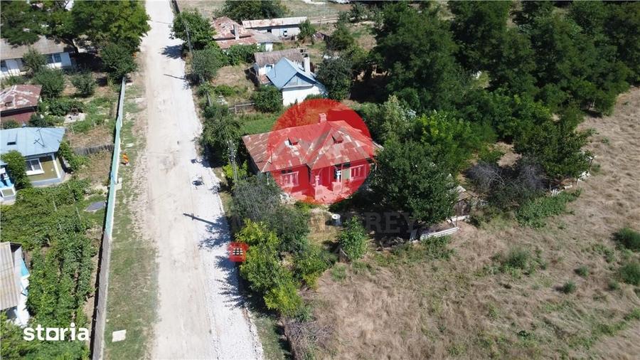Casă cu 2 camere cu Teren 3706 Mp în Valea Nucarilor