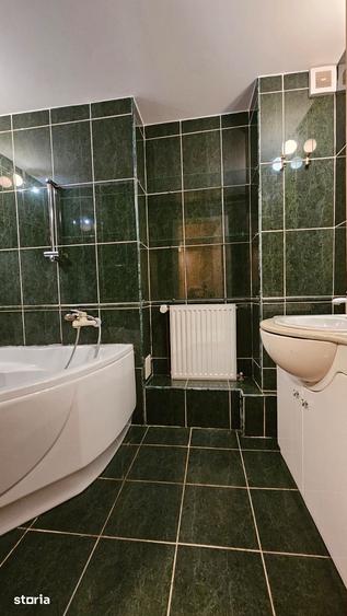Apartament cu 3 camere în Centrul Civic