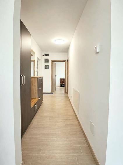 Penthouse cu 2 camere decomandat, mobilat în Aradului