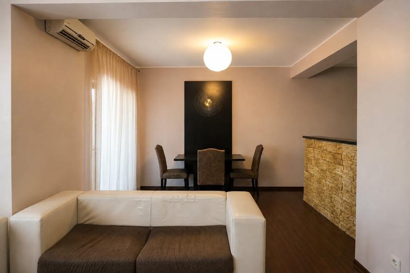 Apartament cu 3 camere decomandat în Inel I