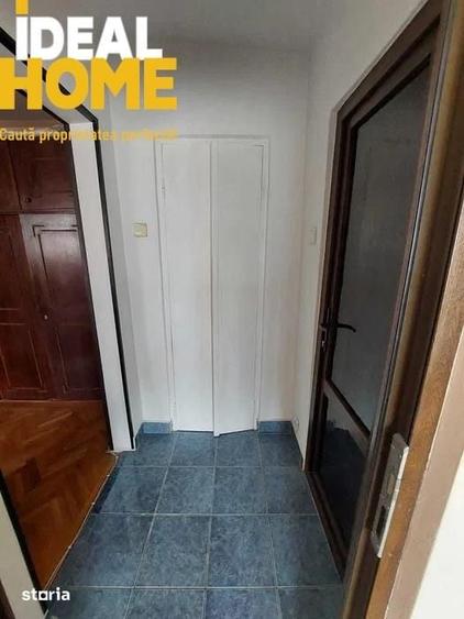 Apartament cu 2 camere semidecomandat în Podu Roș