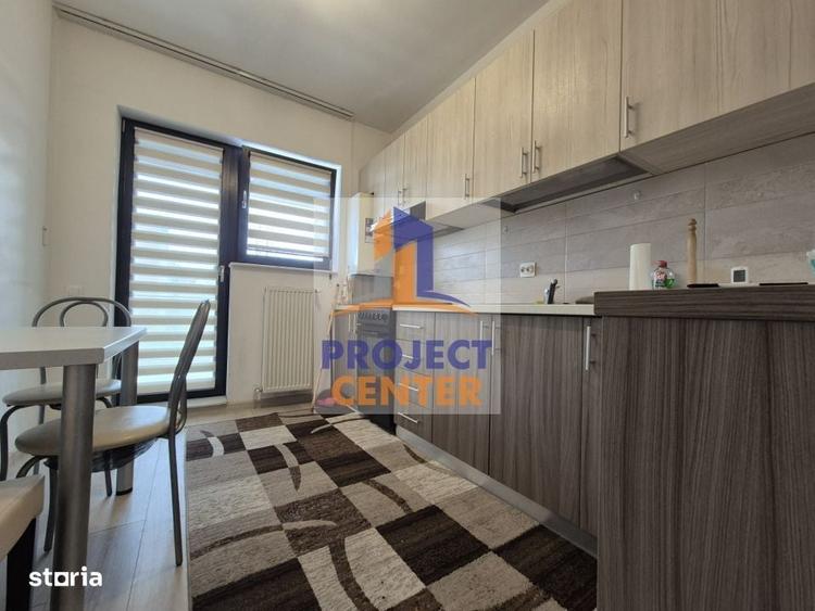 Apartament cu 3 camere decomandat în Radu Negru