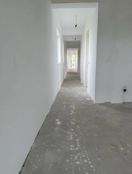 Casă cu Teren 1300 Mp în Adunații-Copăceni