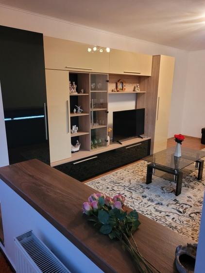Apartament cu 2 camere decomandat, mobilat în Gorjului