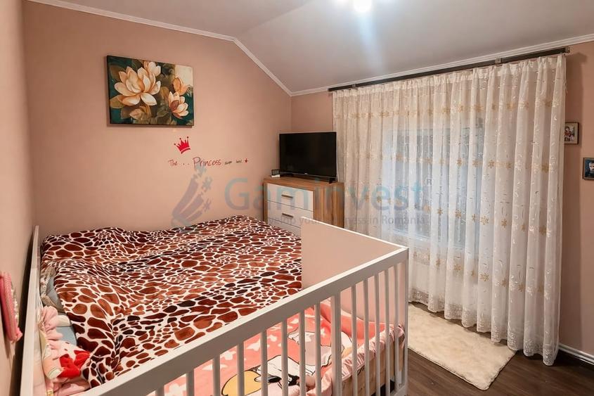 Casă individuală cu 3 camere cu Canalizare în Sânmartin