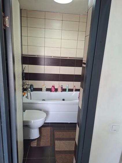 Casă cu 4 camere cu Teren 650 Mp în Vulcan