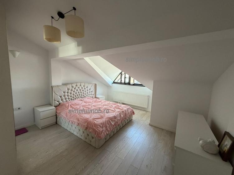 Apartament cu 2 camere decomandat, mobilat în Central