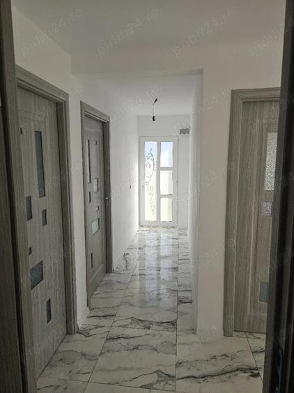Casă cu 4 camere cu Teren 500 Mp în Pecineaga