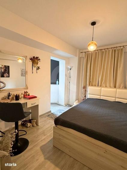 Apartament cu 3 camere semidecomandat în Micro 3