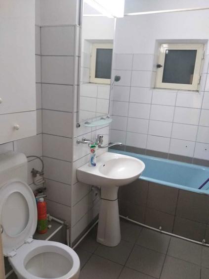 Apartament cu 2 camere decomandat în Popa Șapcă
