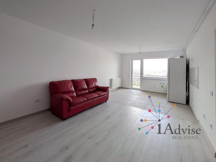 Apartament cu 2 camere semidecomandat în Tractorul