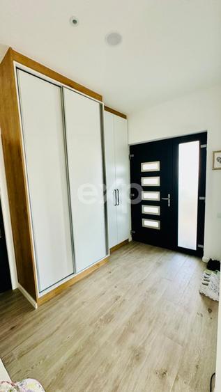 Casă cu 4 camere cu Teren 550 Mp în Săcueni
