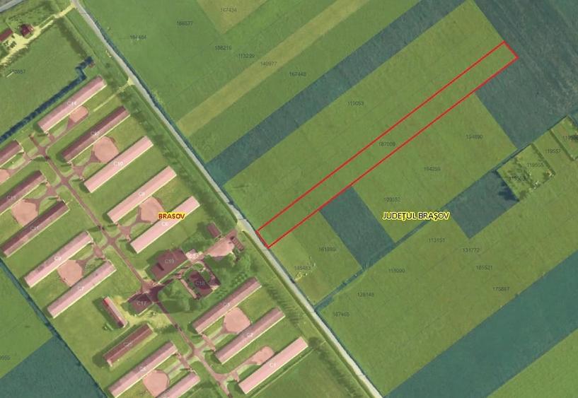 Teren de 8000 mp, în Central