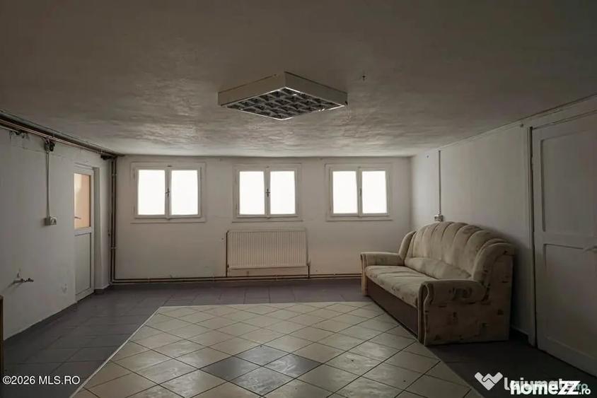 Casă cu 11 camere cu Teren 535 Mp în Freidorf