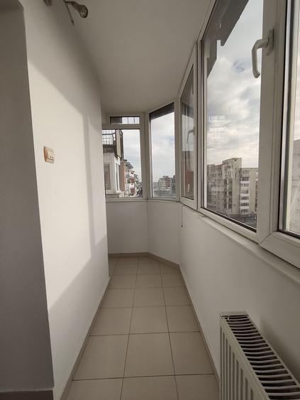 Apartament cu 3 camere decomandat în Simion Bărnuțiu