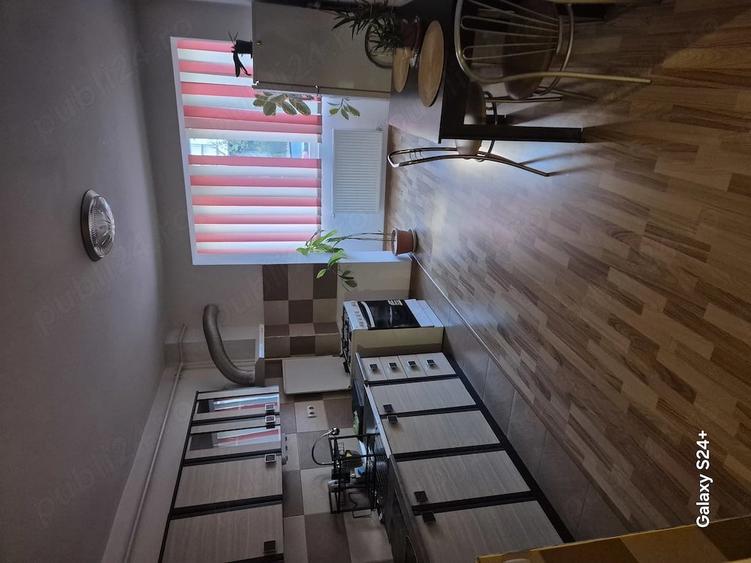 Inchiriez apartament 2 camere utilat si mobilat . Pret 1650lei - 5