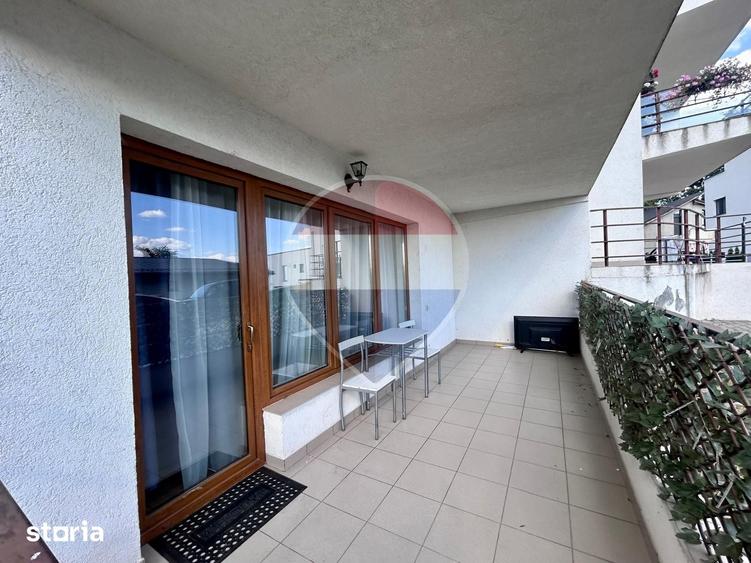 Apartament cu 3 camere decomandat în Valea Roșie
