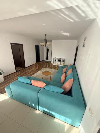 Apartament cu 3 camere circular, mobilat în Lipovei