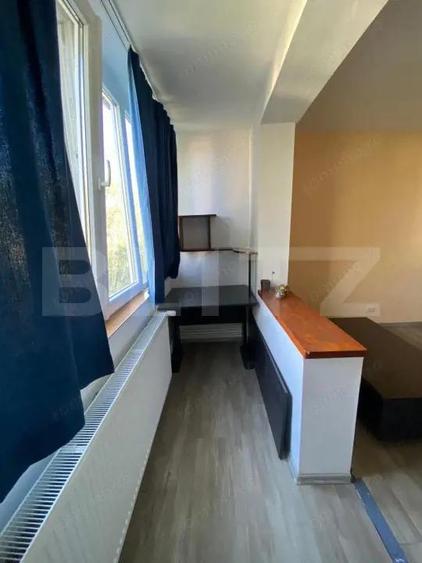 Apartament cu 3 camere decomandat, mobilat în Central