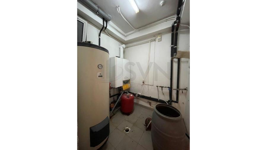 Casă individuală cu 6 camere cu Canalizare în Clucerului