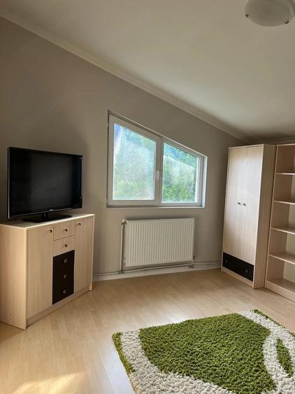 Casă cu 5 camere cu Teren 450 Mp în Sângeorgiu de Mureș