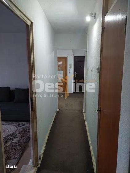 Apartament cu 3 camere decomandat în Rahova