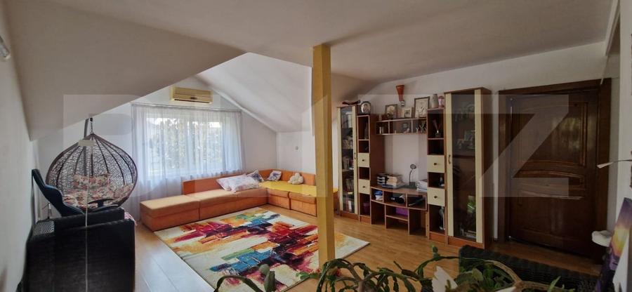 Casă individuală cu 7 camere cu Teren 700 Mp în Bordei