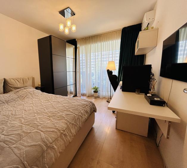 Apartament cu 3 camere semidecomandat în Chitila