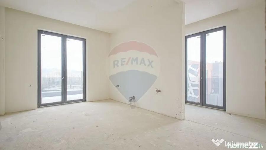 Apartament cu 3 camere decomandat în 15 Noiembrie