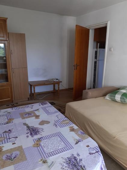Apartament cu 2 camere decomandat în Drumul Taberei