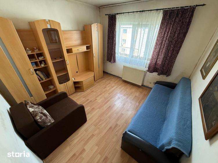 Apartament cu 2 camere decomandat în Traian