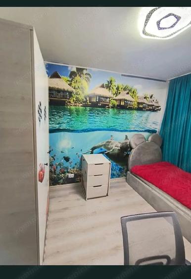 Apartament cu 3 camere decomandat în Micro 16