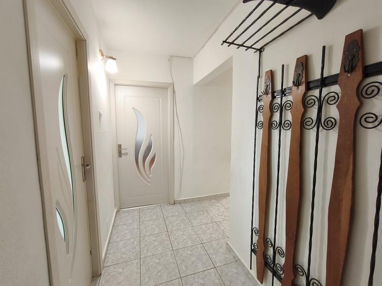 Apartament 2 camere,centrala proprie, zona Micalaca - 4