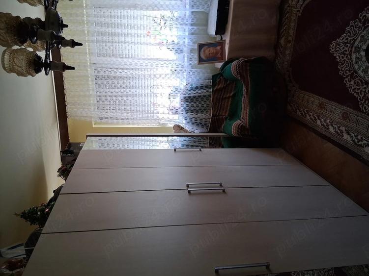Apartament cu 3 camere semidecomandat în Dacia