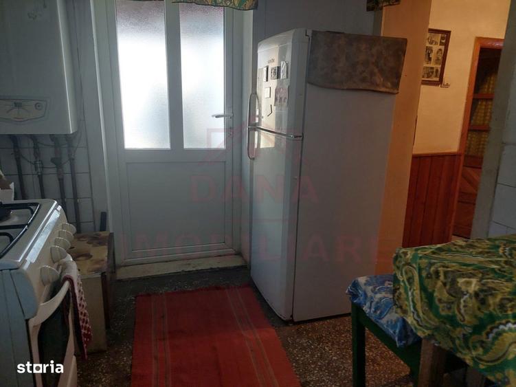 Casă cu 4 camere în Zăvoi