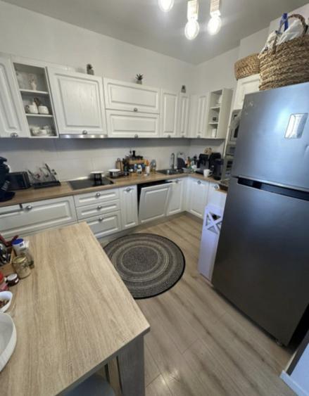 Apartament cu 4 camere decomandat în Plopilor
