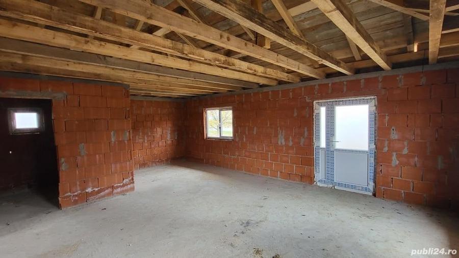 Casă cu 3 camere cu Teren 1400 Mp în Bicăcel