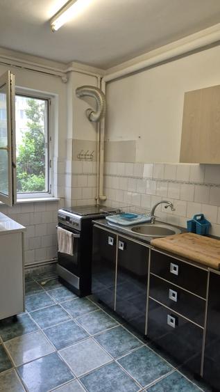 Apartament cu 2 camere semidecomandat în Hărmanului