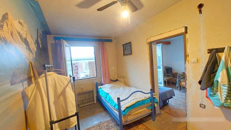 Apartament cu 3 camere semidecomandat în Est