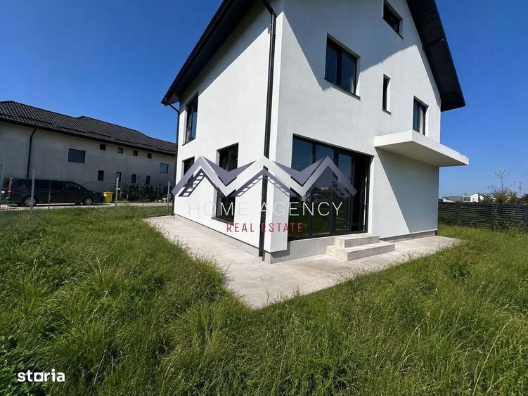 Casă cu 4 camere în Odăile