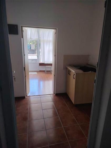 Spațiu comercial, de 12 mp, în Central