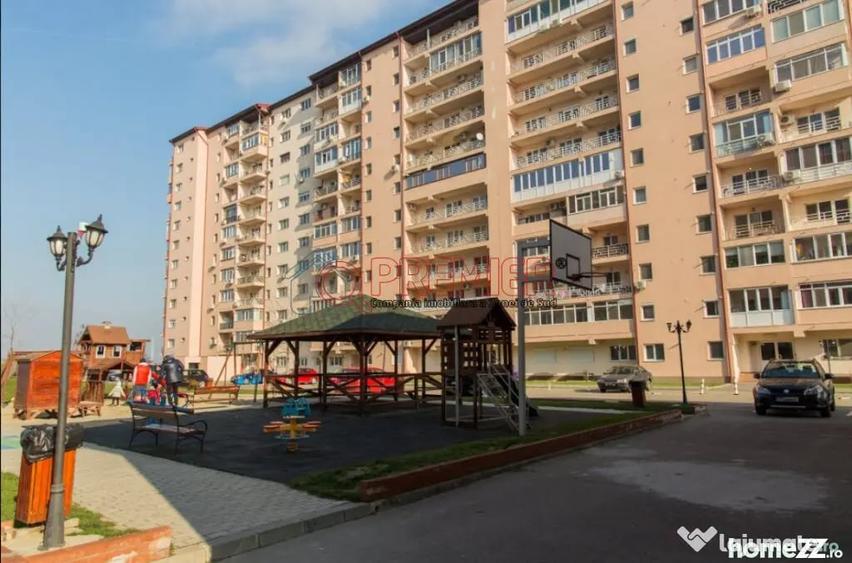 Apartament cu 2 camere decomandat în Splaiul Unirii