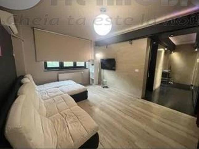 Apartament cu 2 camere semidecomandat, mobilat în Bucșinescu